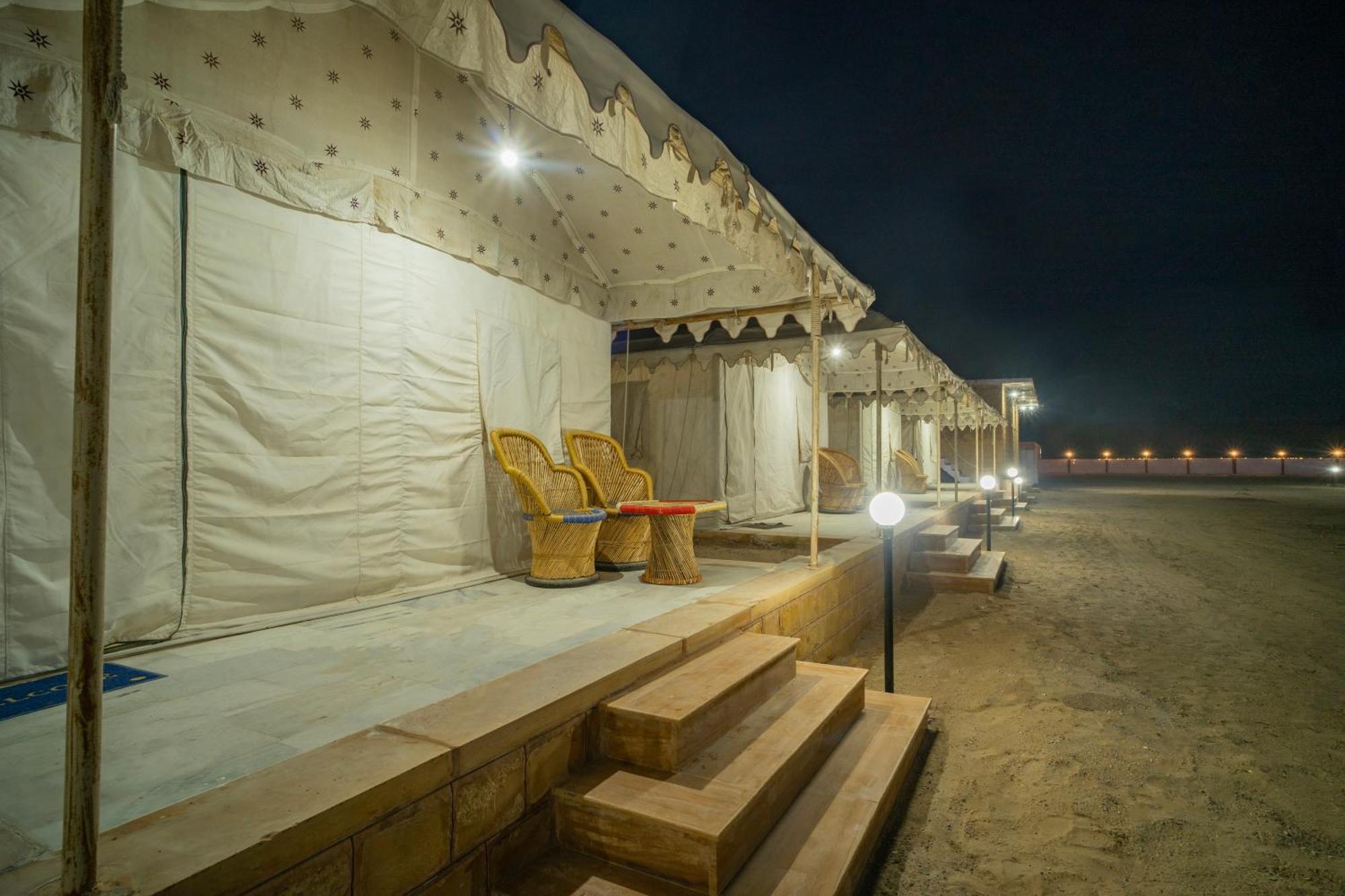 Desert Overnight Camp & Resort Dzsaiszalmer Kültér fotó