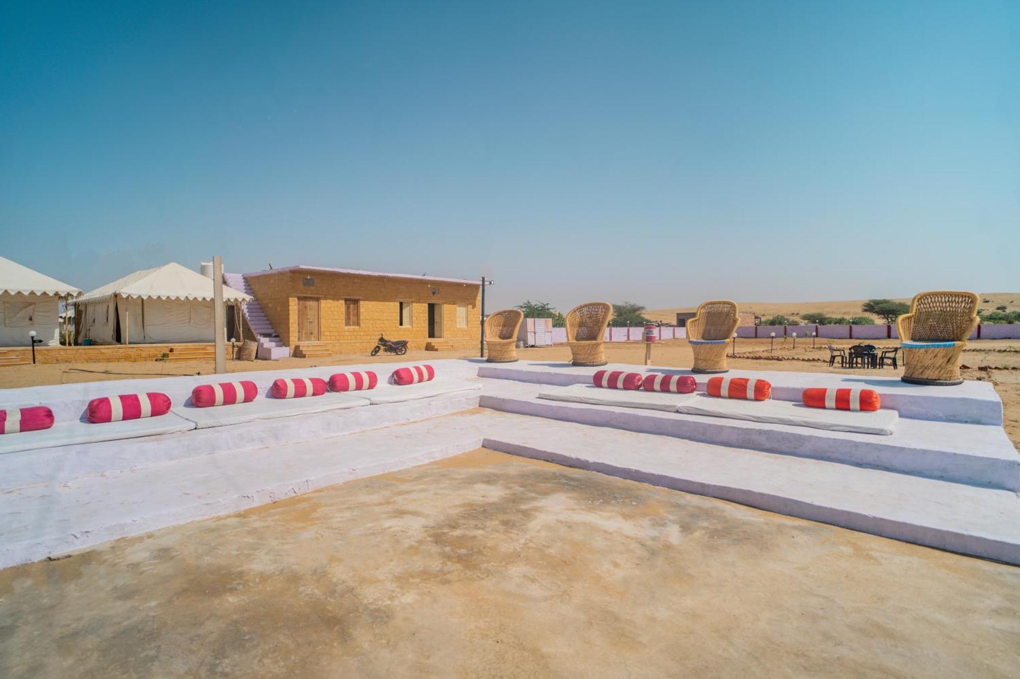 Desert Overnight Camp & Resort Dzsaiszalmer Kültér fotó